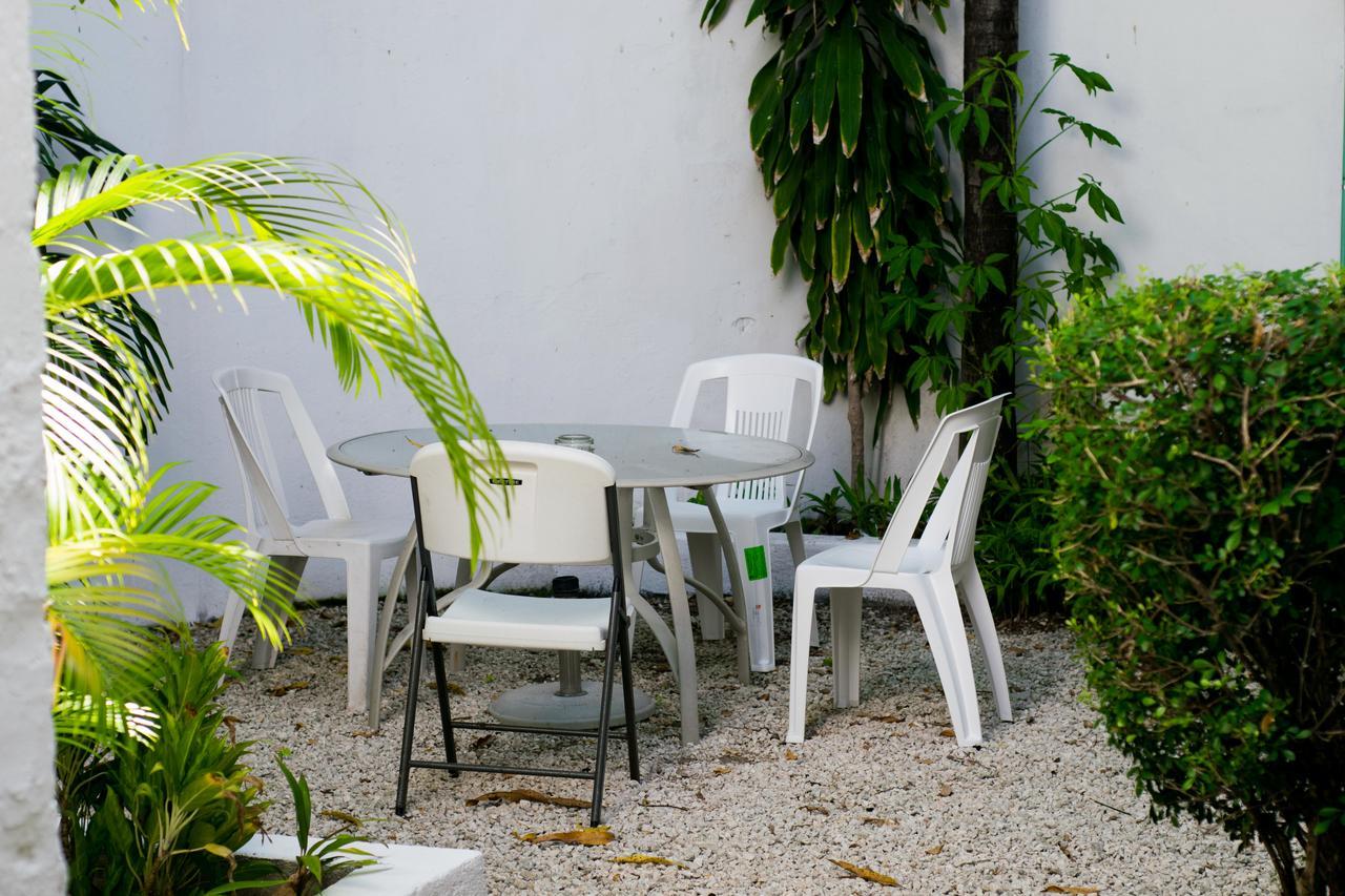 Hostal Haina Cancun Exterior photo